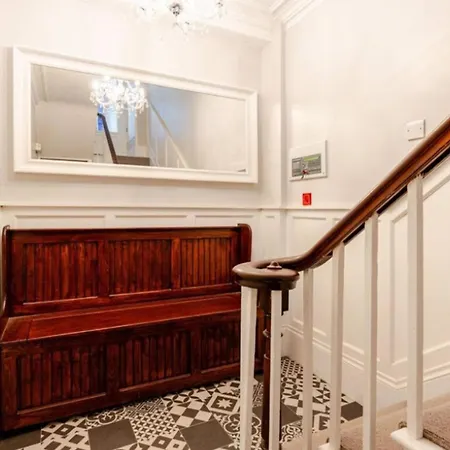 Lejlighed Penthouse - Kingbed - Tv - Wifi Sedbergh