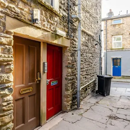 Lejlighed Penthouse - Kingbed - Tv - Wifi Sedbergh